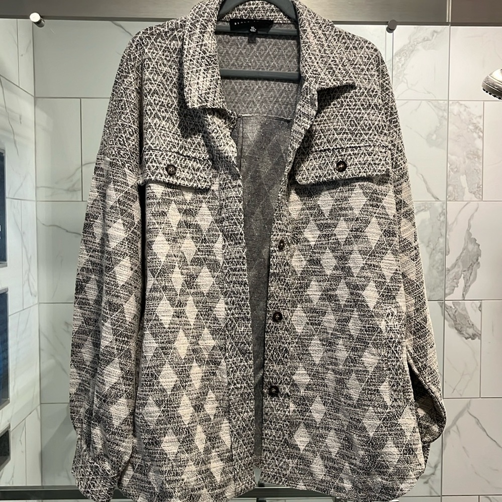 White Birch Black Label women’s shacket. New. XL